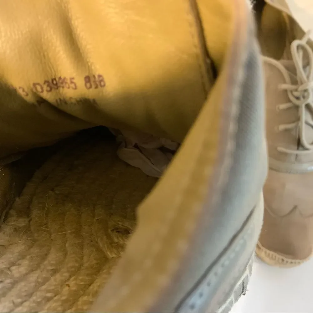 Nice cloth shoes by Cole Haan in size 8.5B lace up